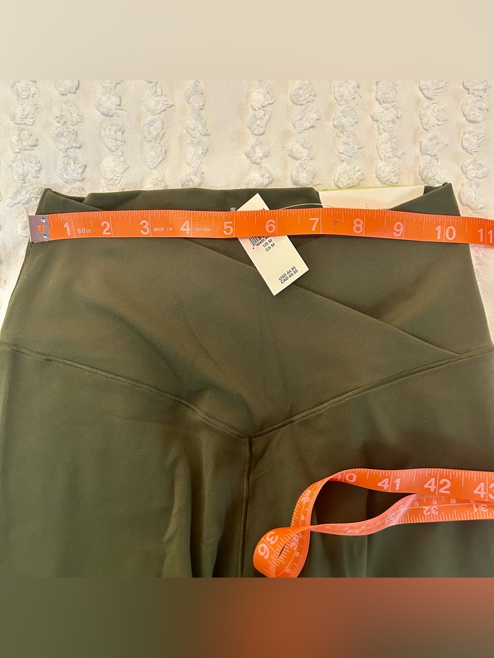 OFFLINE by Arie Real Me High Waisted Crossover Leggings Military Green NWT Sz M - Picture 10 of 15
